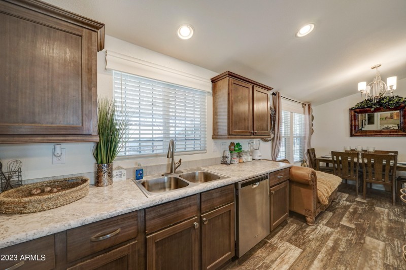6722 W Taylor St-9