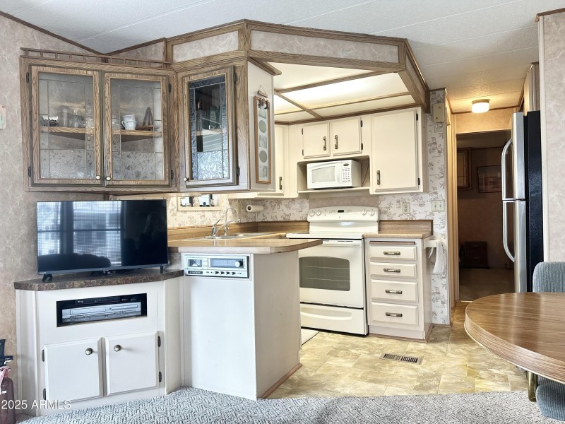 NICE CABINETRY