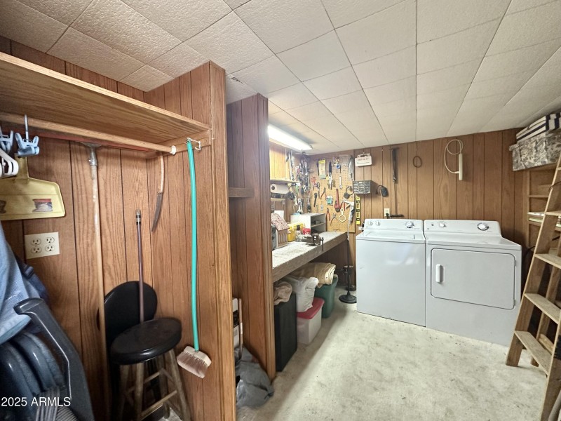GREAT SHED FOR HOBBIES