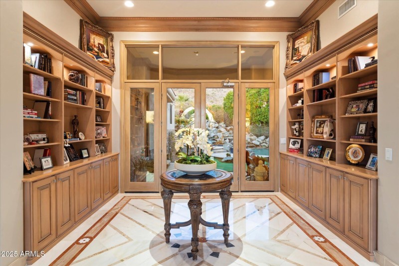 Foyer 4