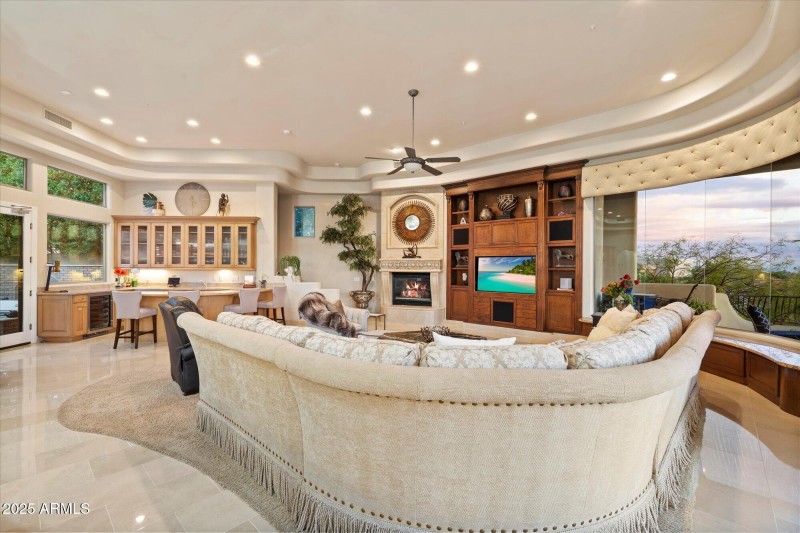 Family Room 4