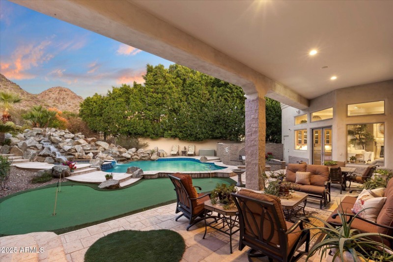 Covered Patio 1