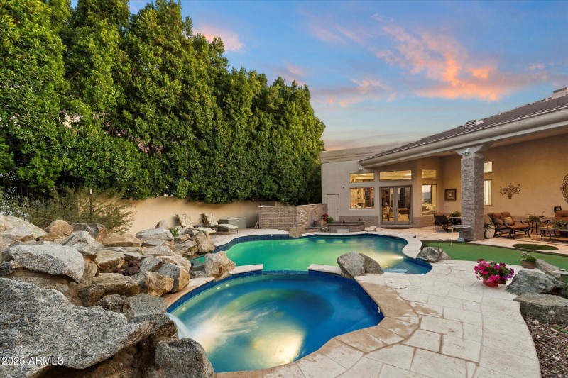 Pool 2