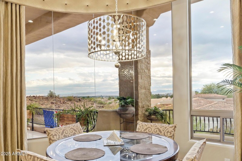 Breakfast Nook