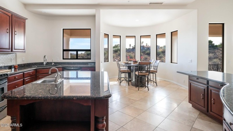 Breakfast Nook Natural Light