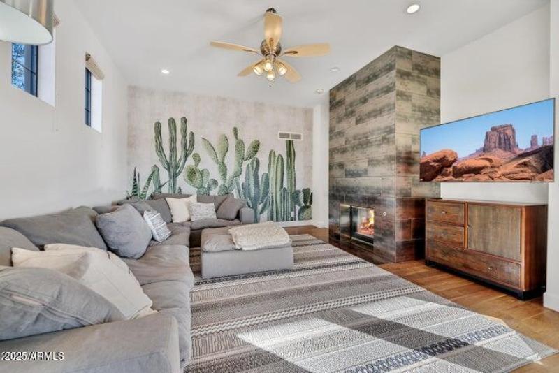 Double sided fireplace