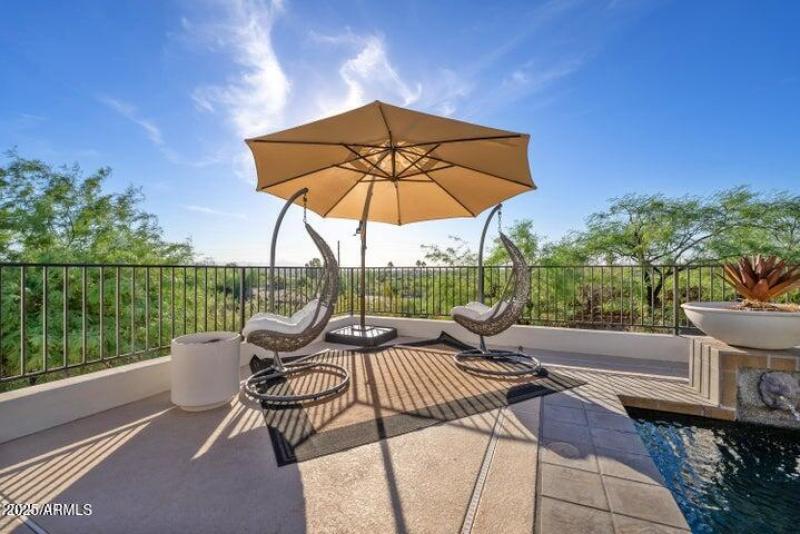 I could spend all day here!