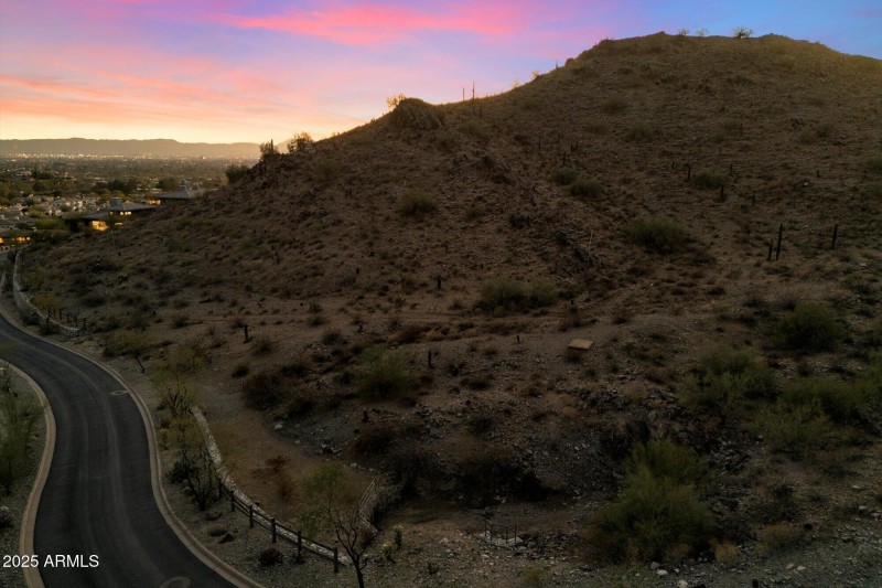 From the top of the cup-de-sac