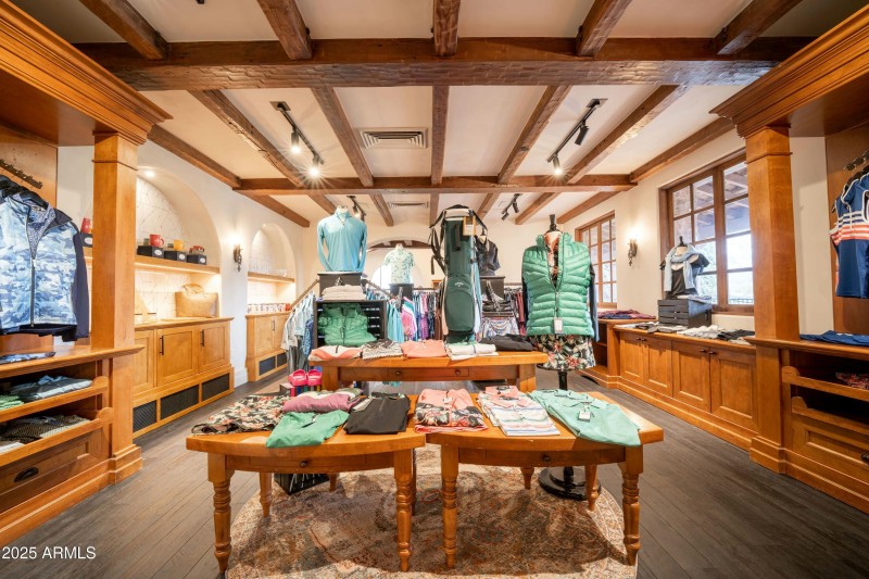 Golf Shop Entry