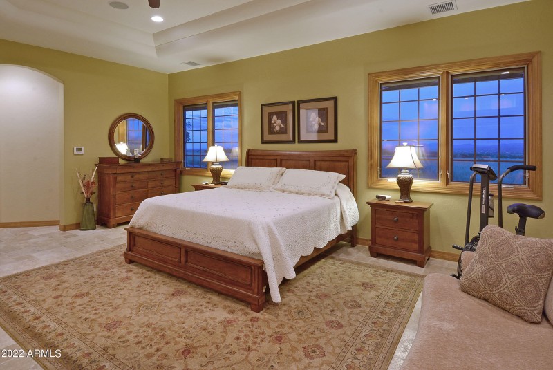 Primary suite.