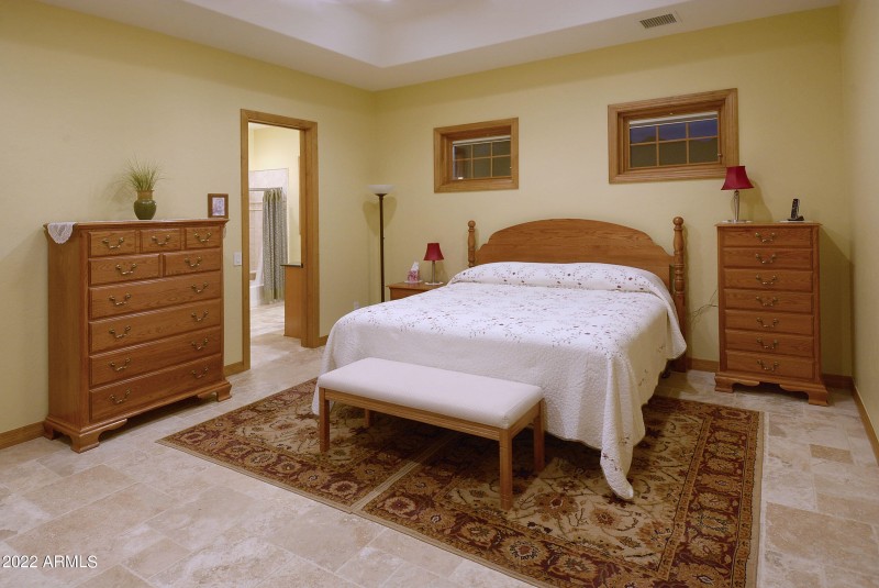 Guest suite
