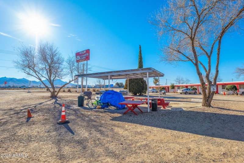 3801 E Andy Devine Ave Kingman, AZ 86401