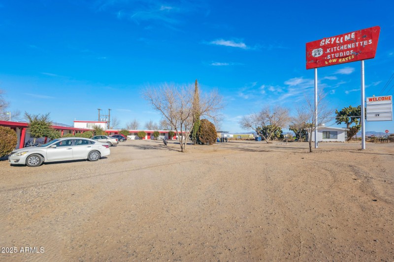3801 E Andy Devine Ave Kingman, AZ 86401