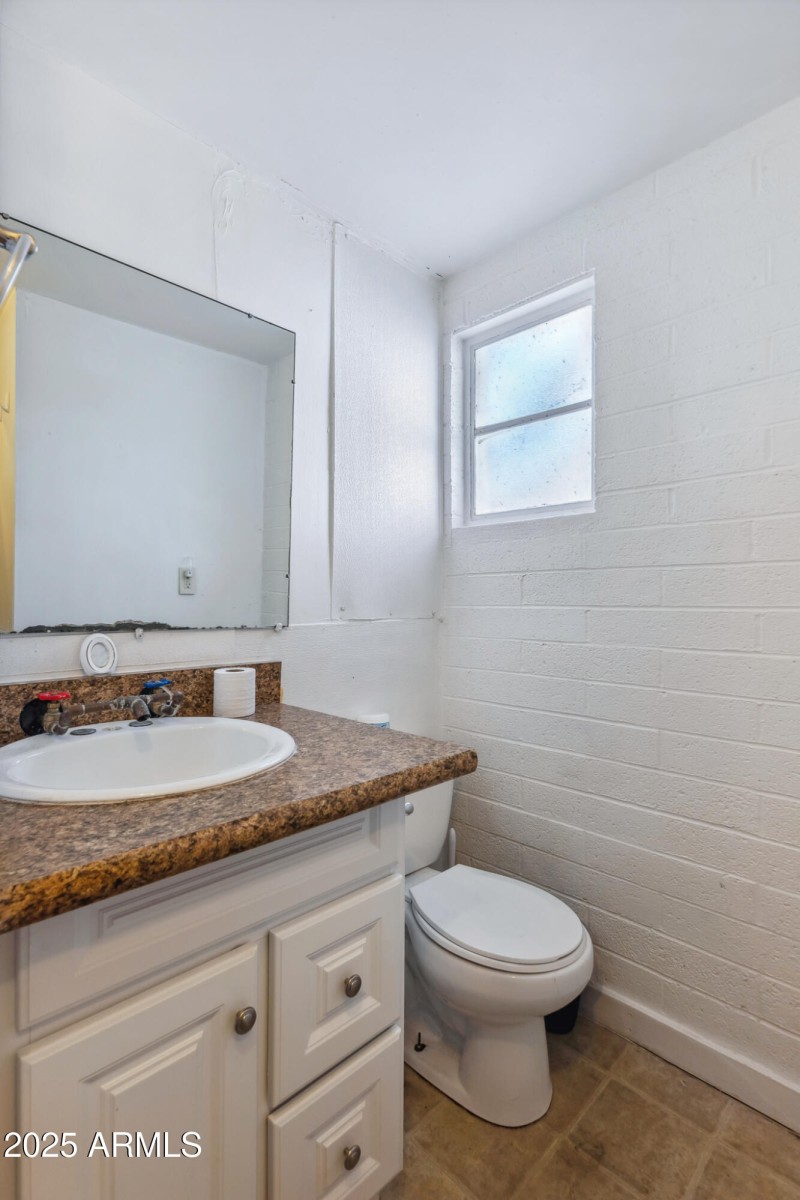 3801 E Andy Devine Ave Kingman, AZ 86401