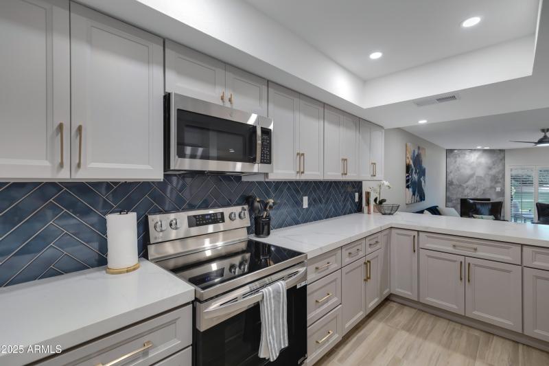 8651 E Royal Palm Rd unit 113-23