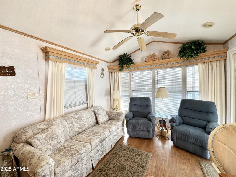 COMFY FURNITURE