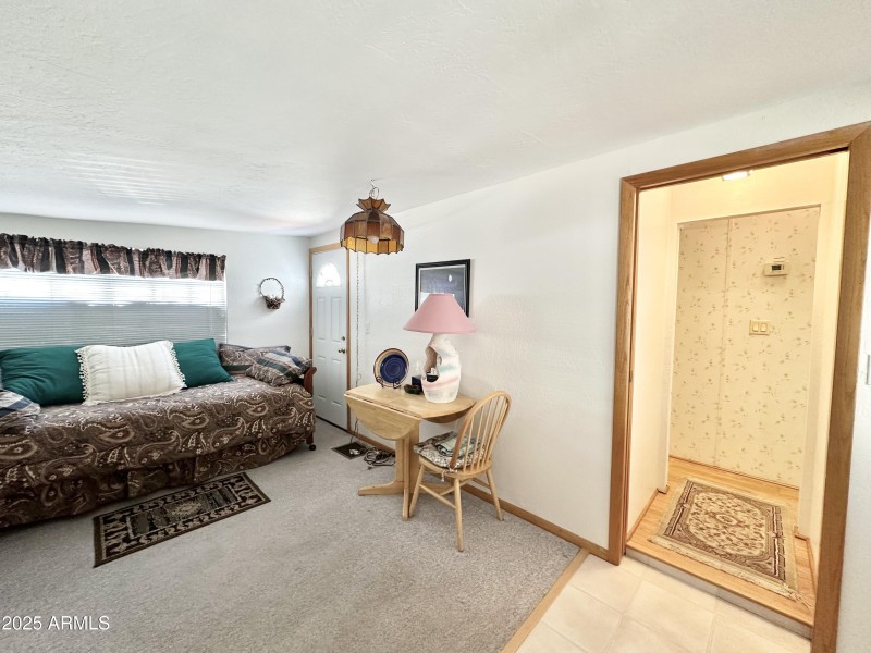 AZ ROOM ENTRY