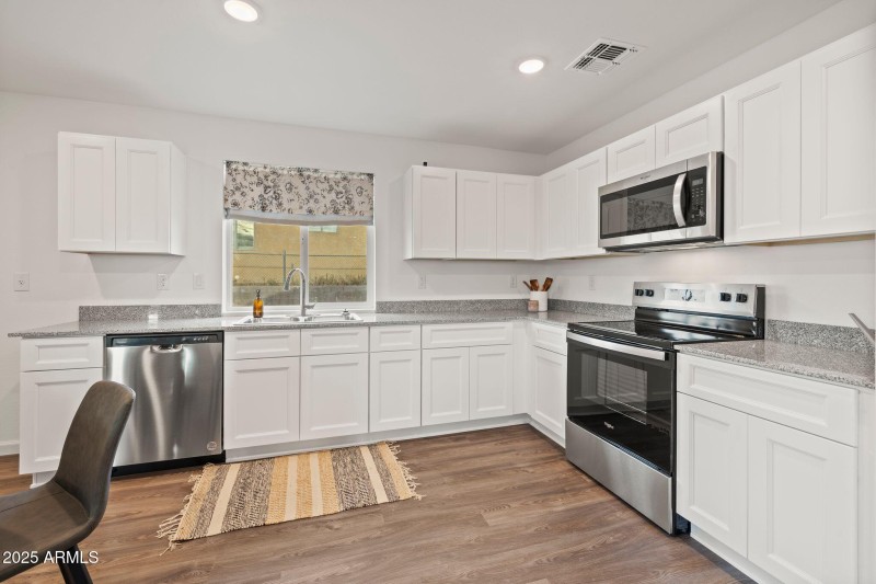 Kitchen 6