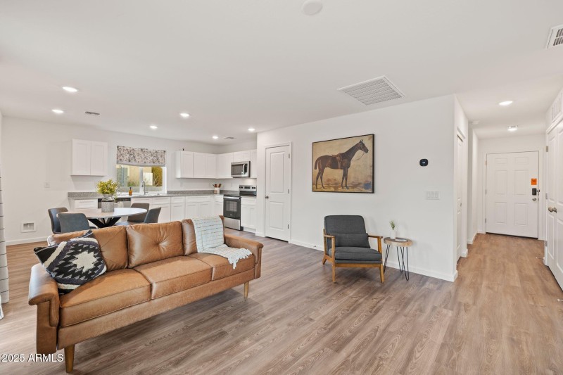 Living room 1