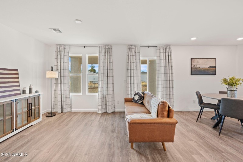 Living room 3