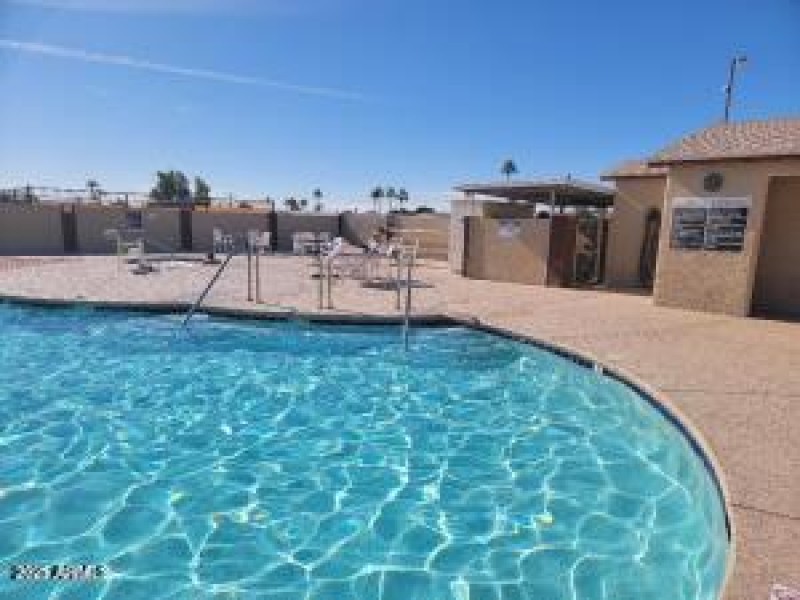 Florence Gardens Pools and spas