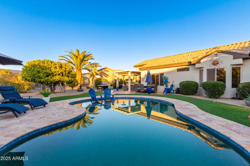 0027-47 - Sundown 17724