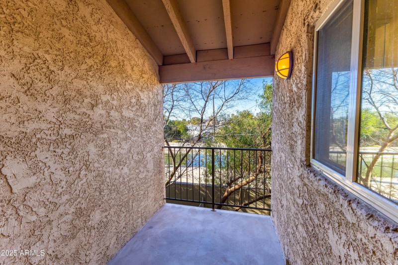 Rear Patio Canal Views