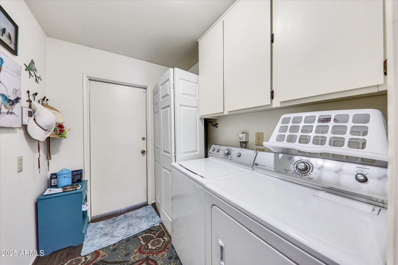 18-10825 W Caron Drive-18