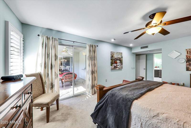 24-10825 W Caron Drive-24