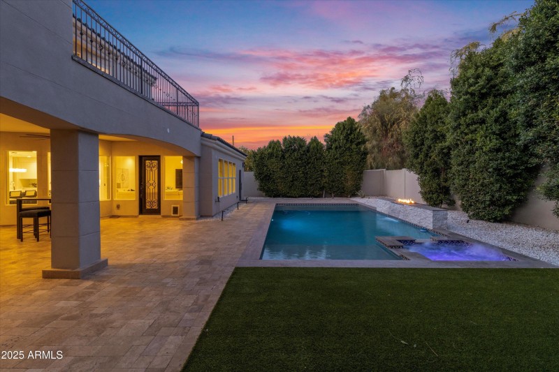 Gas heated pool/spa