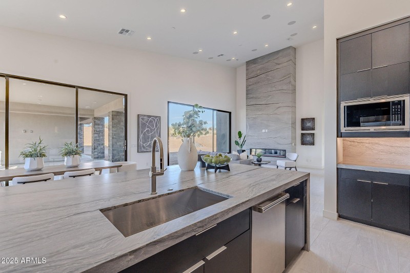 Luxurious Kitchen