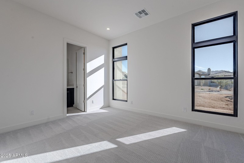 En-Suite Secondary Bedrooms