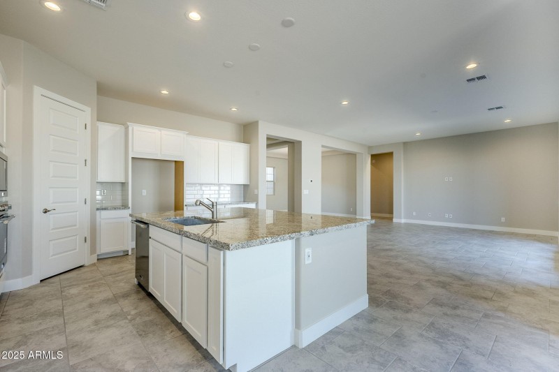 11-web-or-mls-Ocotillo-11