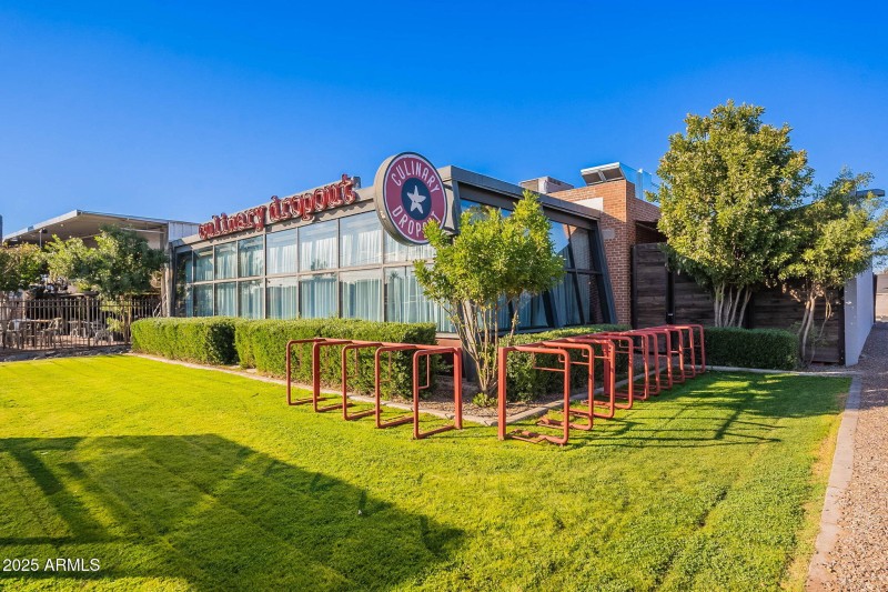 Midtown Community 6