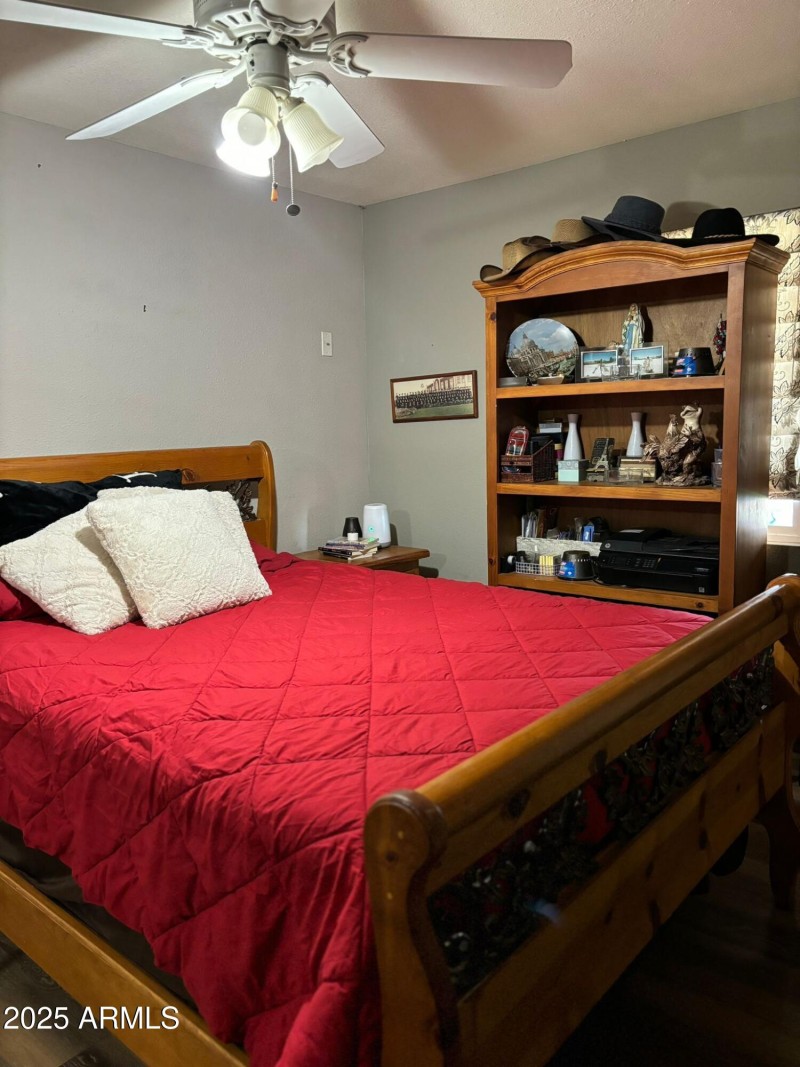SECOND ROOM