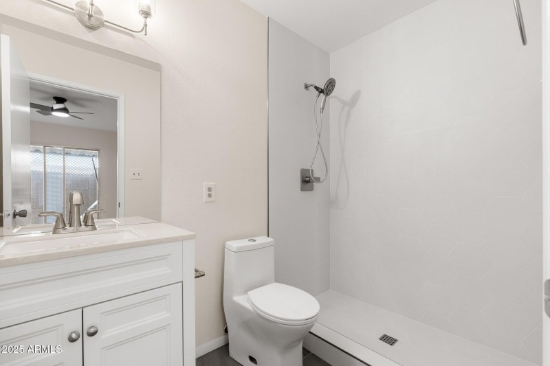 8241 N Central Ave UNIT 11 - 15