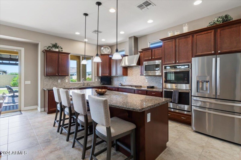 12 Kitchen