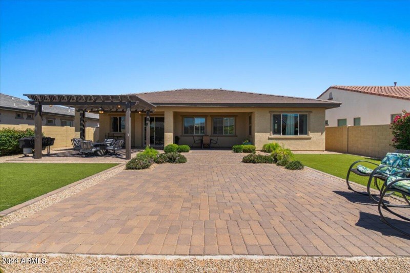 41 Backyard for entertaining