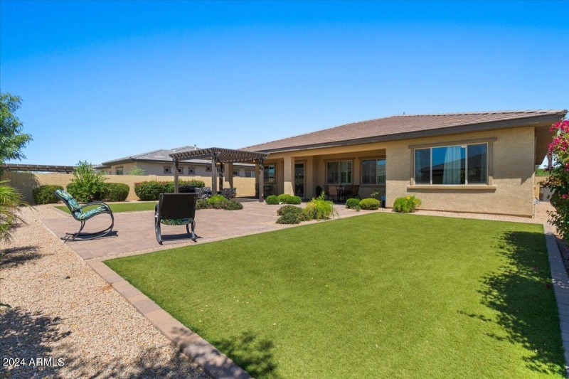 42 Backyard for entertaining