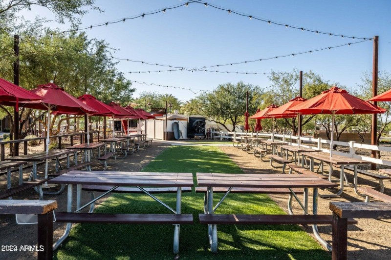 Community dining