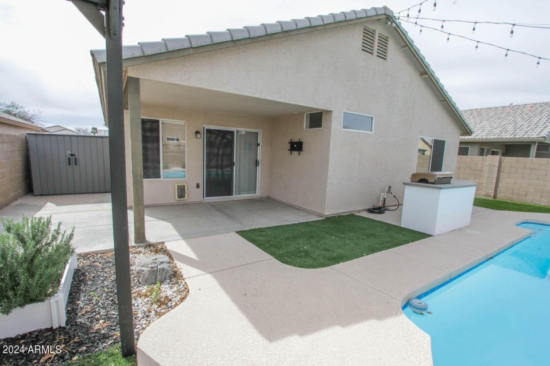 13558 W Saguaro Ln-8