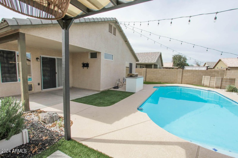 13558 W Saguaro Ln-9