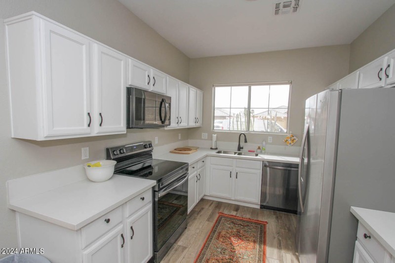 13558 W Saguaro Ln-11