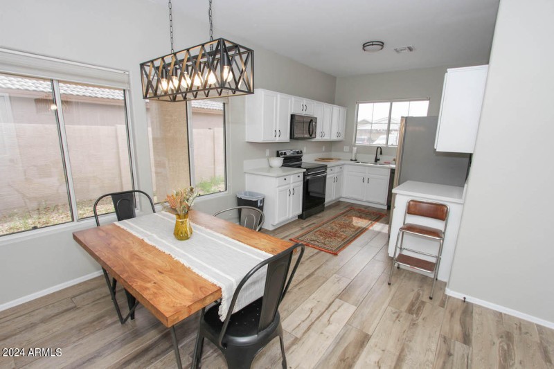 13558 W Saguaro Ln-16