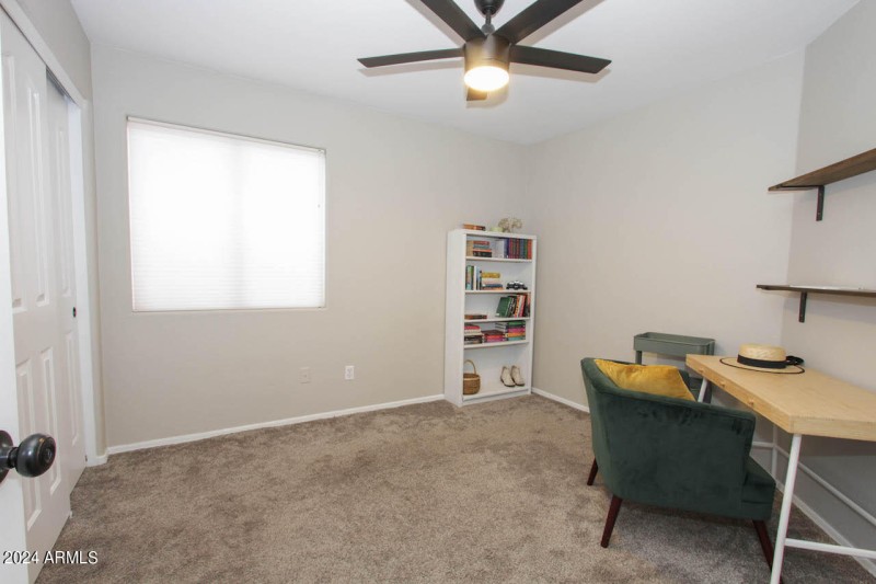 13558 W Saguaro Ln-31