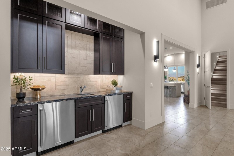 18-web-or-mls-10031-n-palisades-blvd