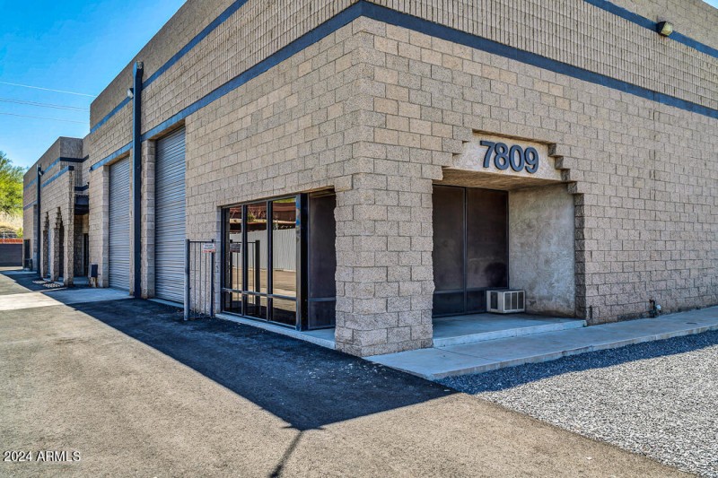 7809 N 68th Ave-3