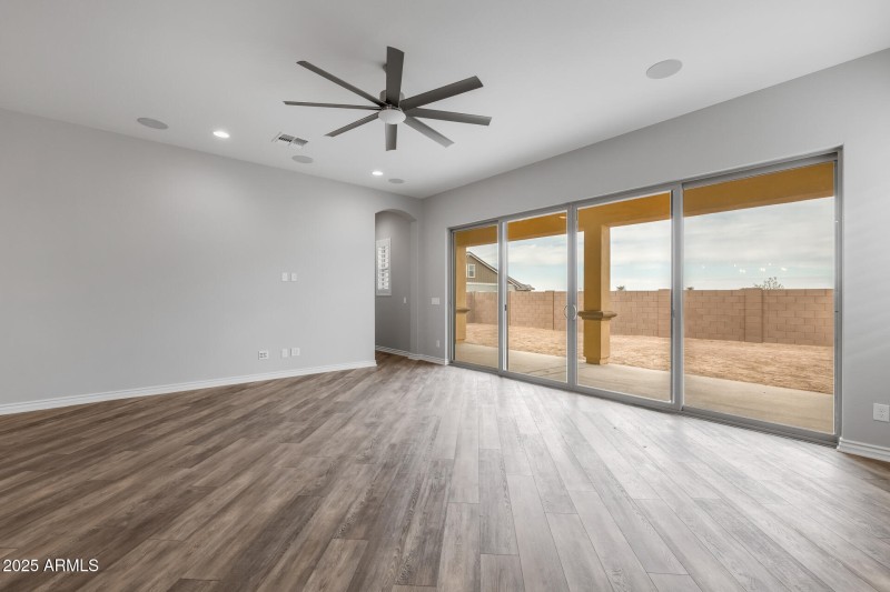 4)GREAT ROOM