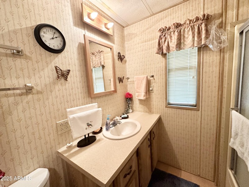 EFFICENT BATHROOM