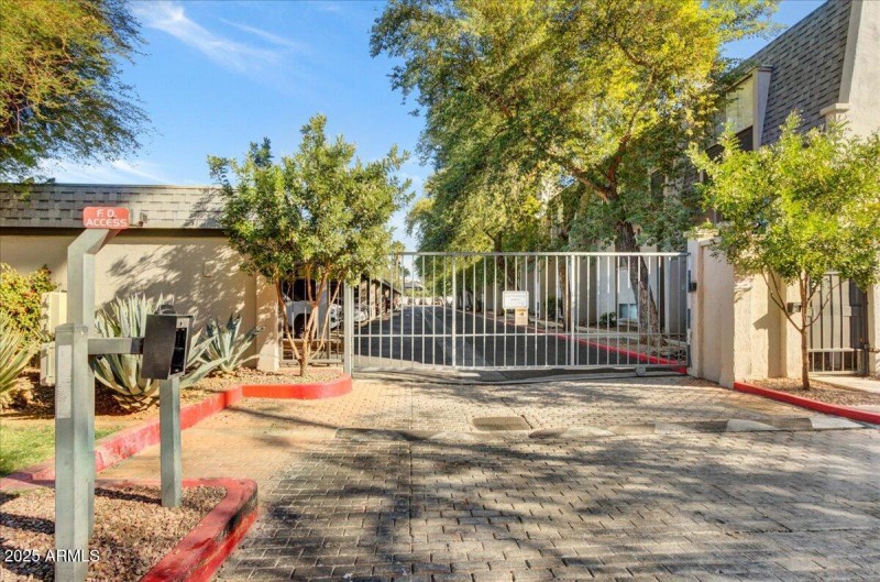 14-Gated Entry
